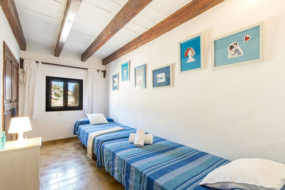 Blue fisherman house 2 in Pollensa in Cala Sant Vicenc, Pollença