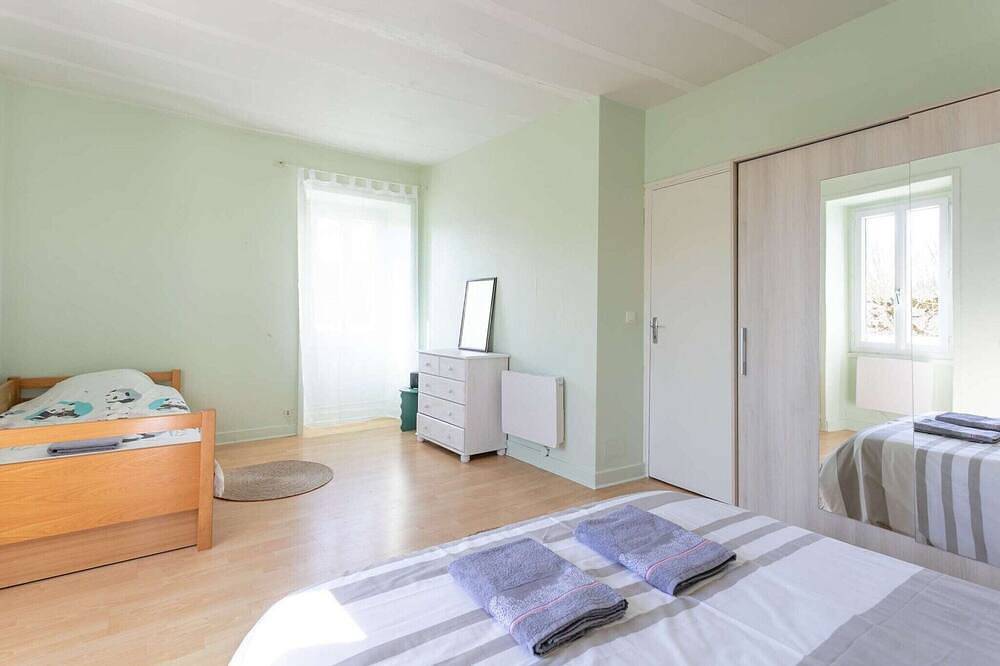 Bastide Village Retreat in Montfaucon in Montfaucon (Lot), Quercy