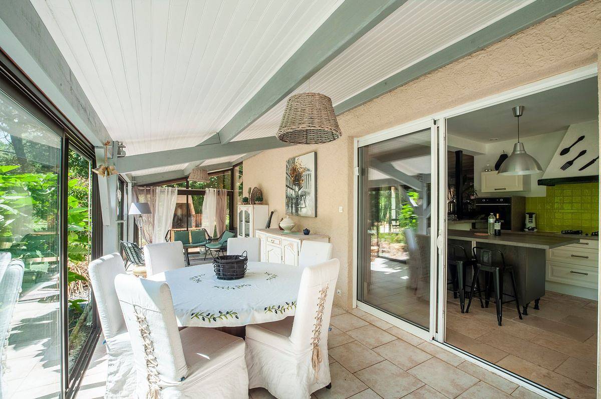 Villa pour 8 personnes avec terrasse in Maurens, Périgord Pourpre