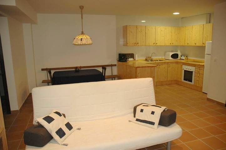 Apartamento para 12 personas, con balcón y vistas en Noguera