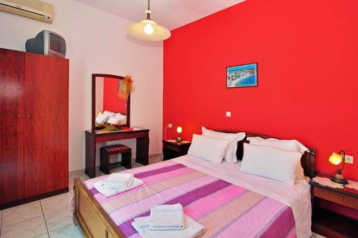 Location de vacances pour 2 personnes, avec jardin dans Adamas - 4