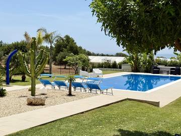 Villa for 10 Guests in Ragusa, Ragusa Province, Picture 1