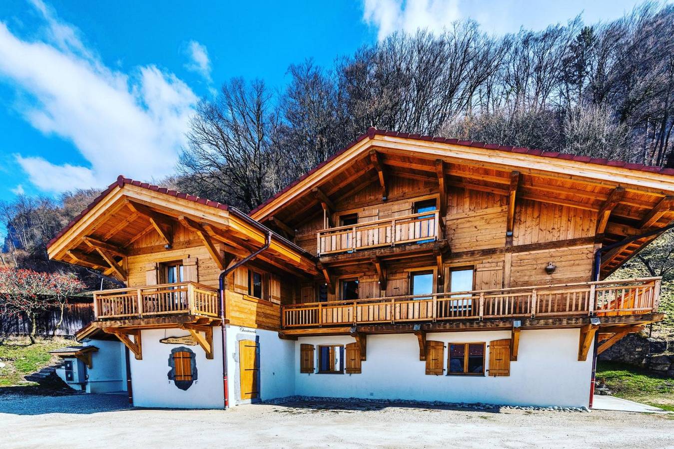 Ganze Wohnung, Apartment 'Chambre Triple Basique - Ohne Aussicht' mit Gemeinschaftsgarten und Wlan in Sallanches, Pays du Mont-Blanc