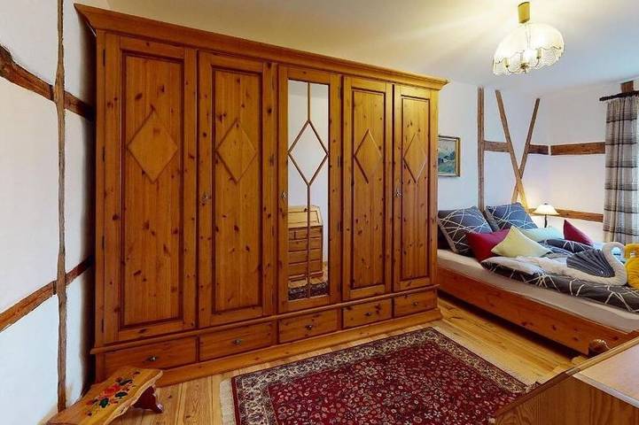 Ganze Wohnung, Ferienwohnung mit 115 qm Wohnfläche im 1. Obergeschoss in Sonneberg, Region Sonneberg