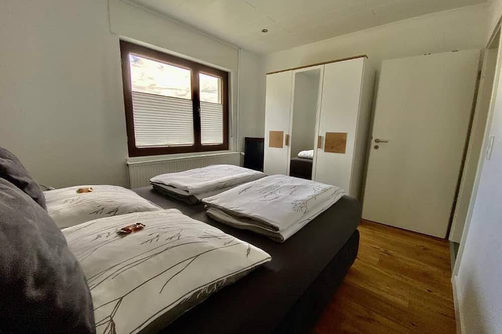 Ganze Wohnung, \"Ruhe und Natur erleben\" im Apartmenthaus Ruhezeit Apartment \"Hülsbach\" in Bad Endbach, Naturpark Lahn-Dill-Bergland