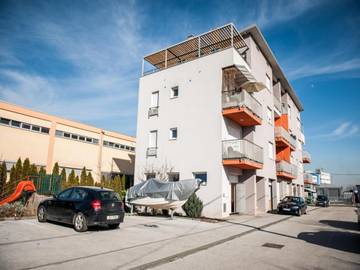 Gîte pour 4 personnes, avec balcon à Zagreb