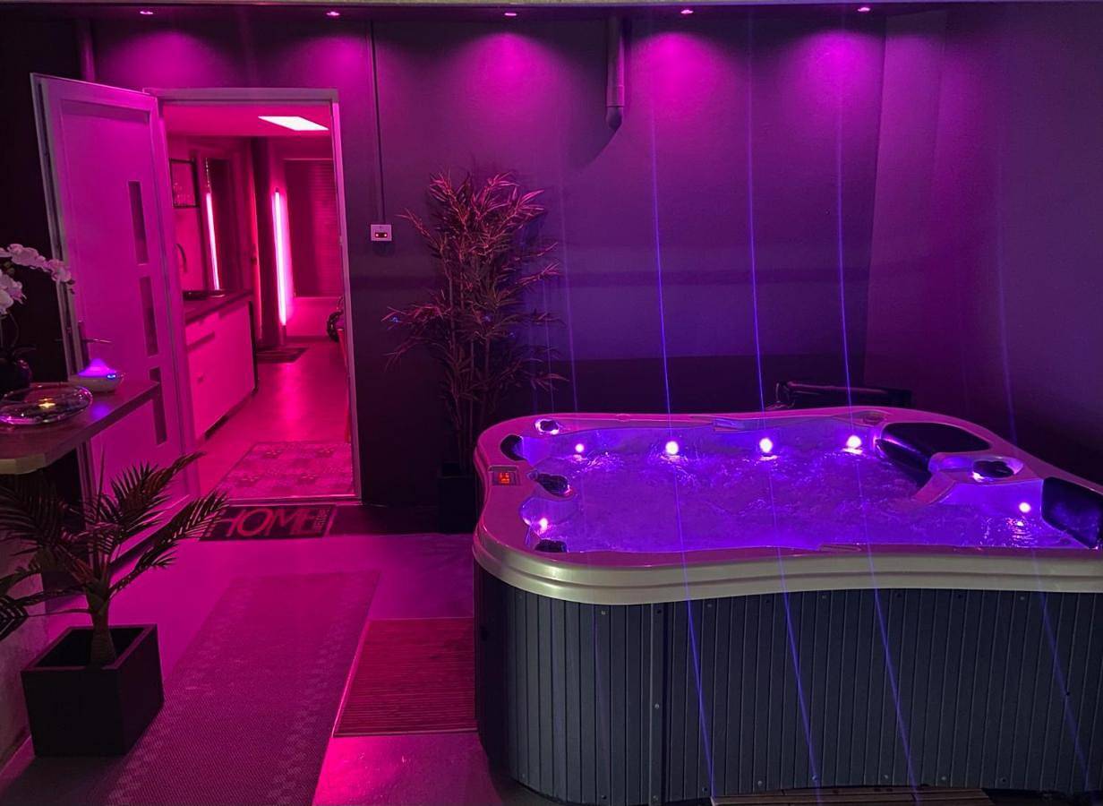 Appartement entier, Mealsaveurs & Spa in La Buisse, Isère