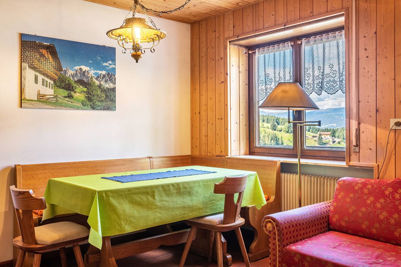 Appartamento intero, Appartamento 103 della Pension Sonia con vista sulle montagne, giardino e Wi-Fi in Santa Maddalena (Valle Isarco), Funes