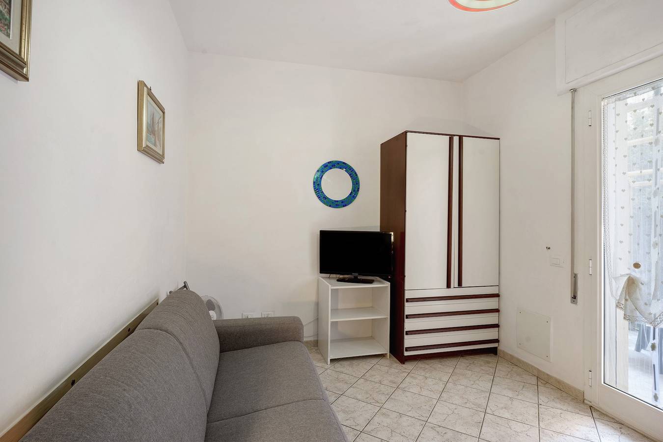 Apartamento entero, Apartamento 'Casa de los Claveles - Aparcamiento gratuito' con jardín privado in Diano Marina, Diano Marina Municipio