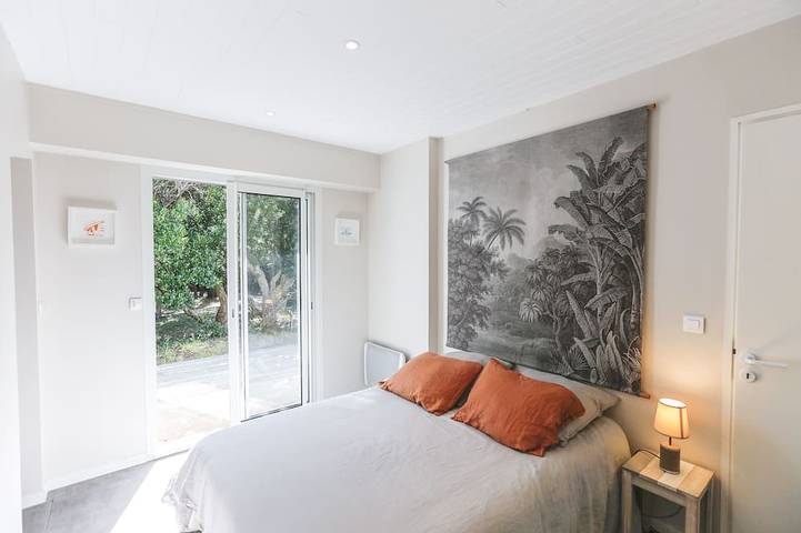 Location de vacances pour 7 personnes, avec jardin et terrasse dans Plage des Bourdaines - 4