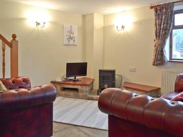 Log Cabin for 2 People in Cromford, Derbyshire, Photo 1