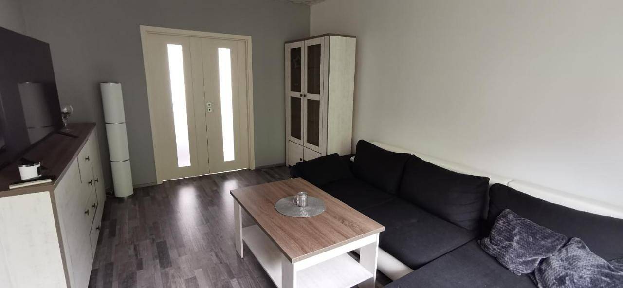 Ganze Wohnung, Příkopní in Cheb, Karlsbad und Umgebung