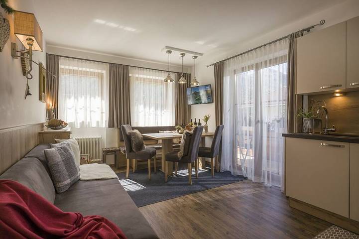 Ferienwohnung für 5 Personen, mit Balkon und Garten sowie Sauna in Gmünd (Tirol)