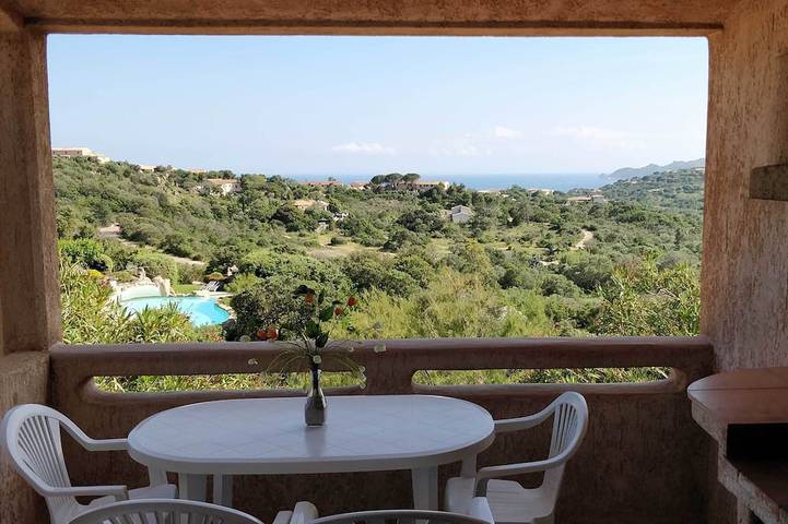 Villa pour 4 personnes, avec balcon à Porto-Vecchio