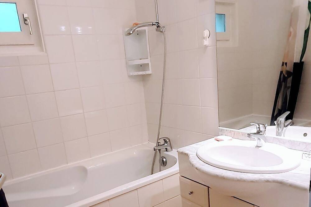 Self-catering cottage in a beautiful Haute-Loire village: Haut-Allier gorges. in Langeac, Alto Loira