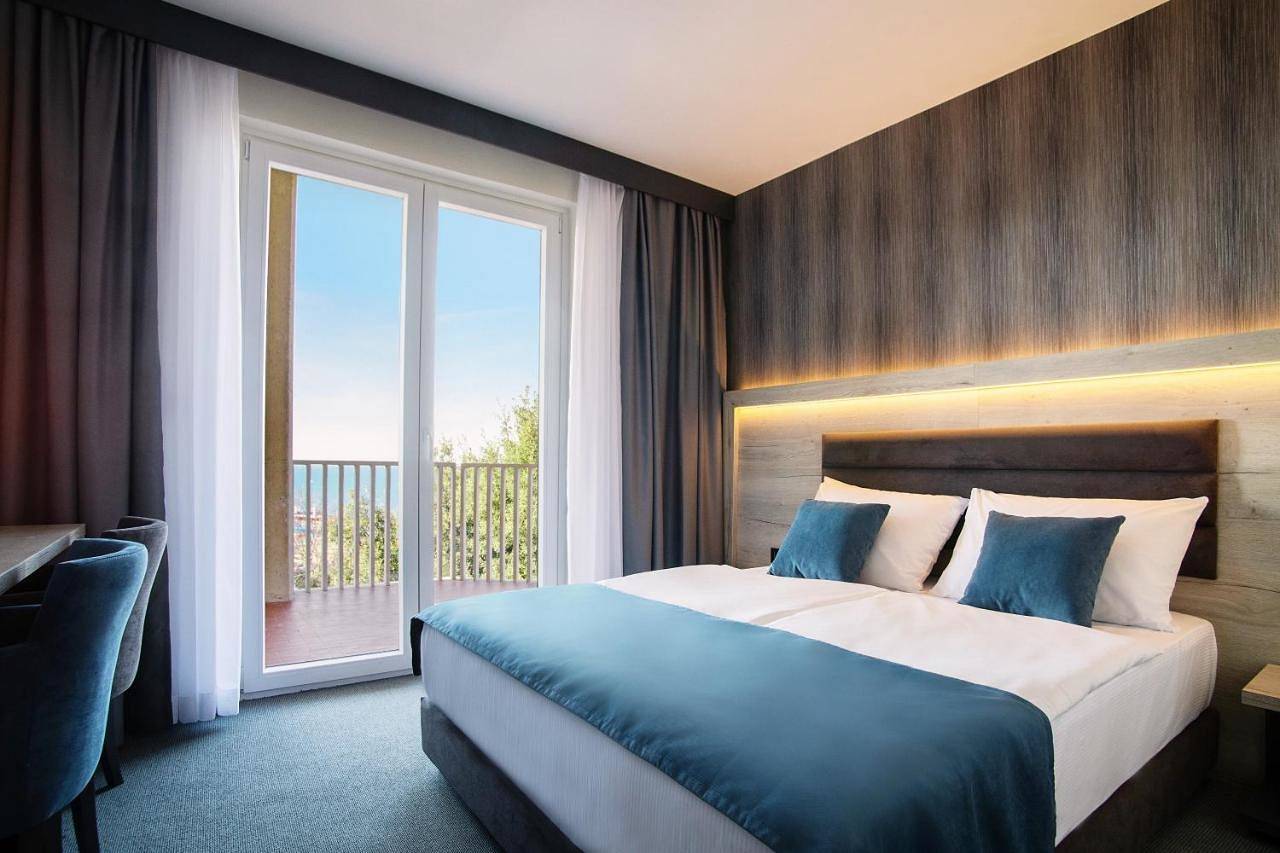 Dependences - San Simon Resort in Izola, Slovene Riviera