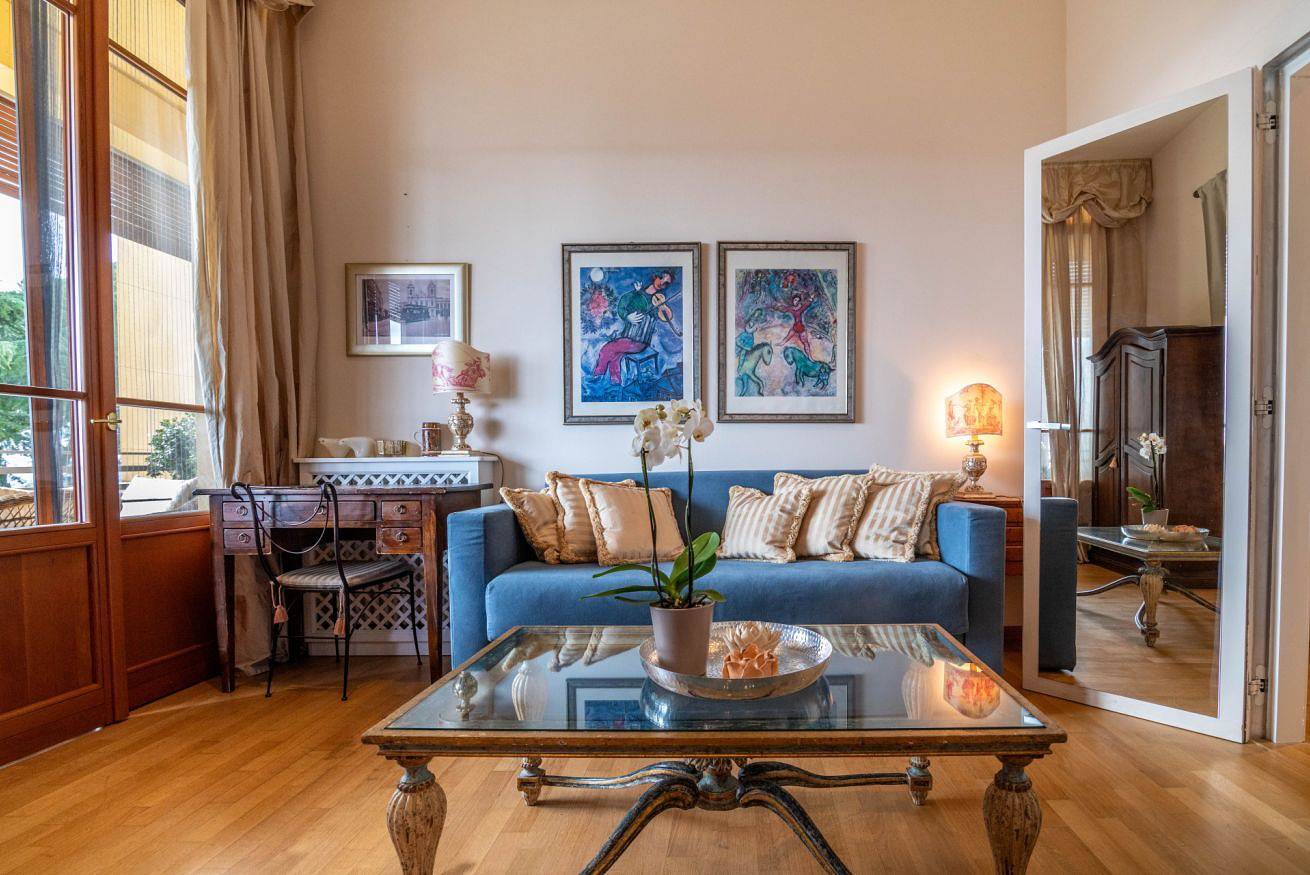 Appartement entier, Appartement de vacances pour 4 personnes avec balcon/terrasse in Sienne, Province de Sienne