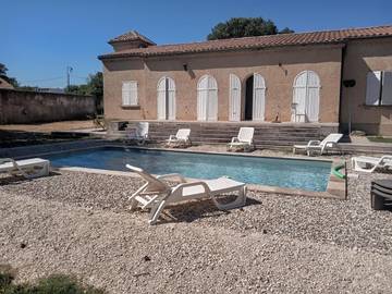 Chambre d’hôte pour 2 personnes, avec jardin ainsi que terrasse et piscine, animaux acceptés à Chamaret