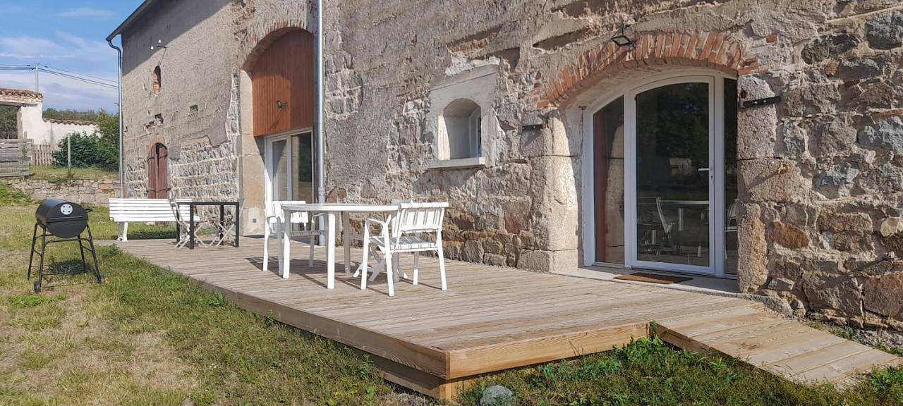 Appartement entier, La Grange Aux Etangs in Civens, Montbrison
