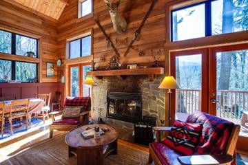 Log Cabin for 6 Guests in Glacier, Cascade Range, Picture 1