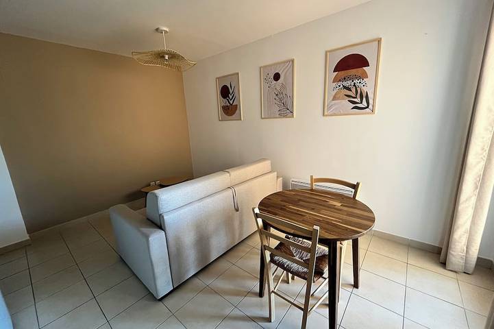 Entire apartment, Charming downtown studio in Cavaillon, Parc naturel régional du Luberon