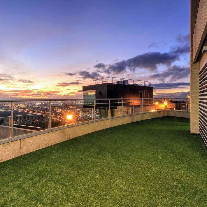 Casa para 8 personas, con terraza además de jardín y vistas en Granada