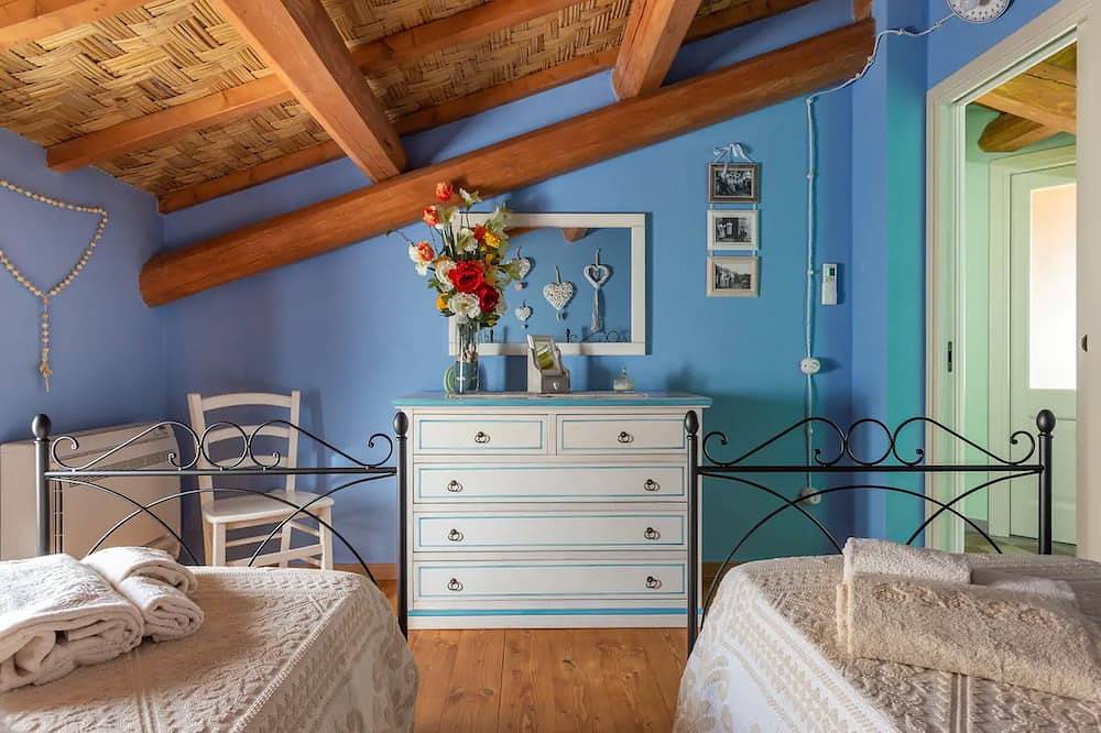 Antica dimora dell'Arcolaio in Nurachi, Stagno di Càbras