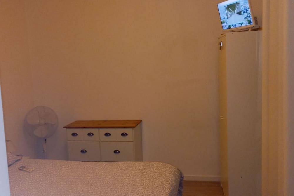 Apartamento entero, T2 Neuf Étudiant+pro+parking Couvert en Sous-sol in Thouaré-sur-Loire, Nantes region