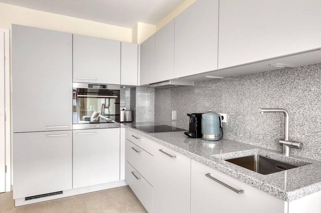 Appartement entier, Newly Built Eich 1Br  w/ Balcony & Elevator, by Blueground in Luxembourg (ville), Luxembourg
