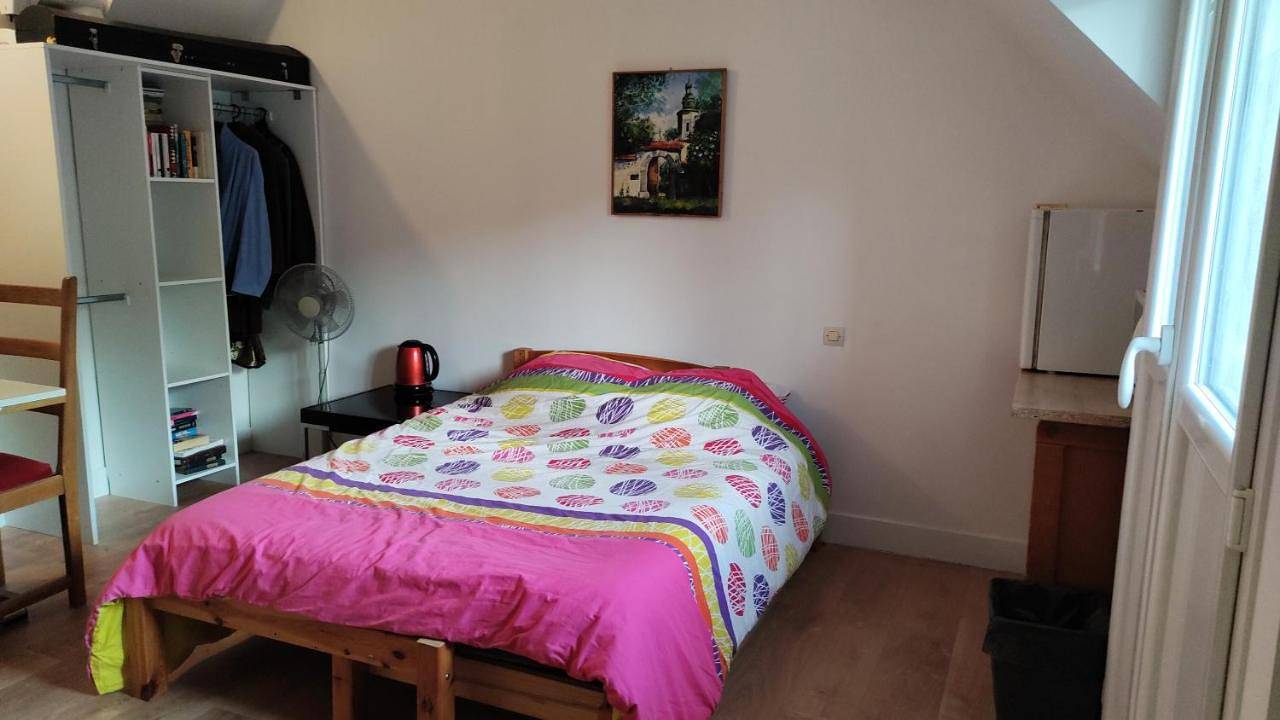 Appartement de vacances entier, Homestay chez Lien proche Rer B in Bures-sur-Yvette, Essonne