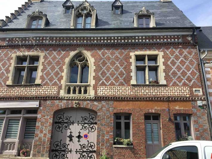 Location de vacances pour 11 personnes, avec Terrasse à Arques-la-Bataille