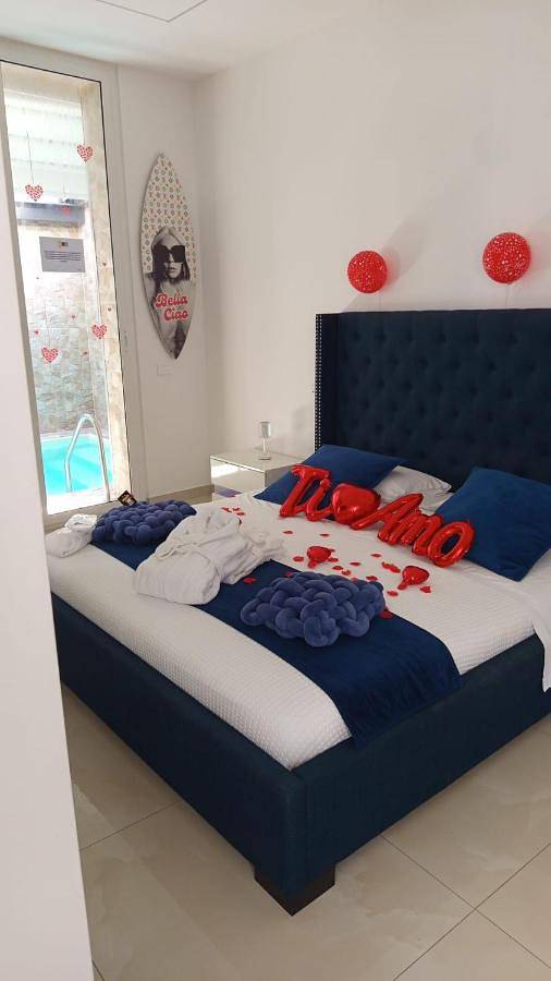 Maison d’hôte pour 2 personnes, avec piscine ainsi que jardin et vue, animaux acceptés à Catane - 3