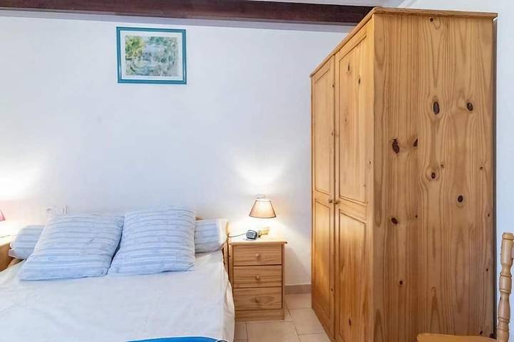 Location de vacances pour 2 personnes, avec jardin à Arces - 2