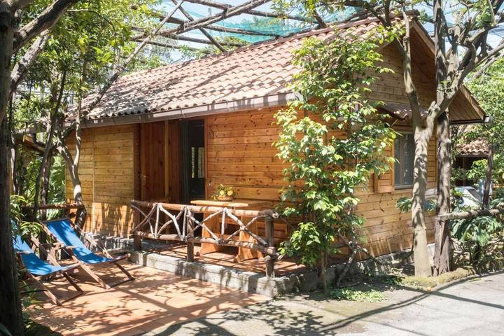 Bungalow per 2 persone, con Terrazza e Giardino nonché Piscina a Sorrento