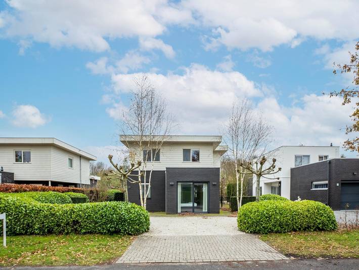 Vakantiehuis voor 12 personen, with sauna and tuin as well as balkon and whirlpool op de Veluwe