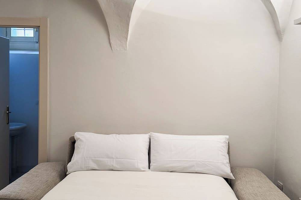 Appartamento intero, City Center Elegant Renovated Tavern in Sondrio (Città), Sondrio