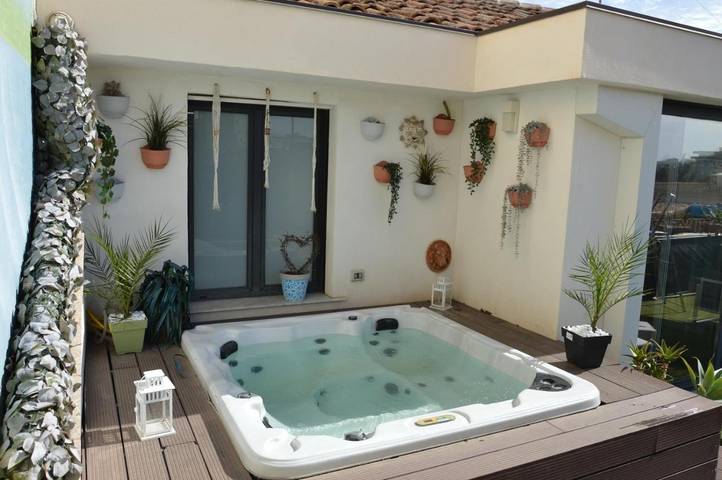 Bed and Breakfast für 2 Personen, mit Whirlpool und Terrasse sowie Kinderpool und Pool
