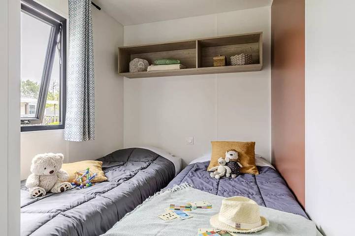 Camping für 6 Personen, mit Terrasse in Bénodet - 3