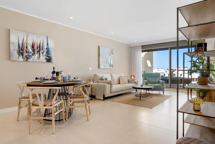 Apartamento entero, Casa Maja in Urbanización Puerto Estepona (Seghers), Estepona