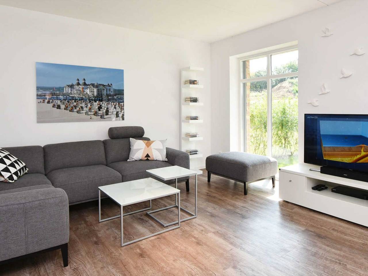 Exklusive Reetdach-Villa Ostseefrische - exklusive Reetdach Villa nur 500 Meter bis zum Strand in Lobbe Strand, Mönchgut