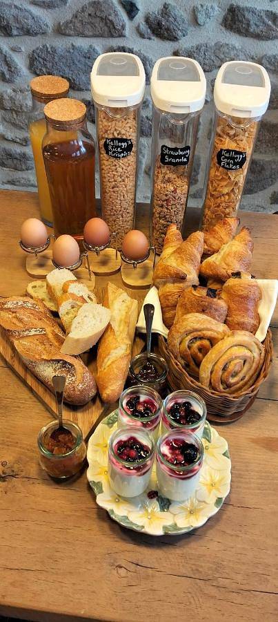 Chambre d’hôte pour 6 personnes, avec vue ainsi que jardin et terrasse dans la Creuse - 4