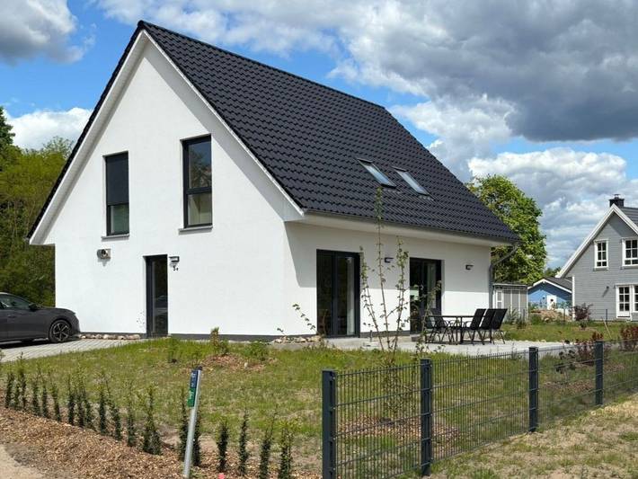 Ferienhaus für 9 Personen, mit Terrasse und Garten in Fürstenberg/Havel