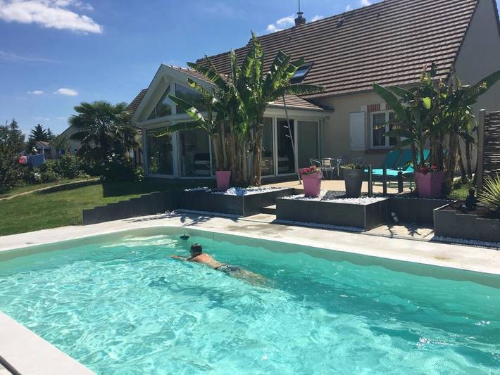 Appartement de vacances pour 4 personnes, avec jacuzzi ainsi que piscine et jardin