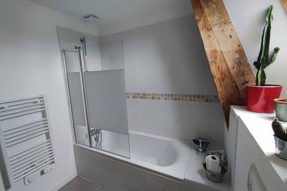 Apartamento entero, Bed And Breakfast In A Typical House On The Banks Of The Rance River in Pleudihen-sur-Rance, Región de Dinan