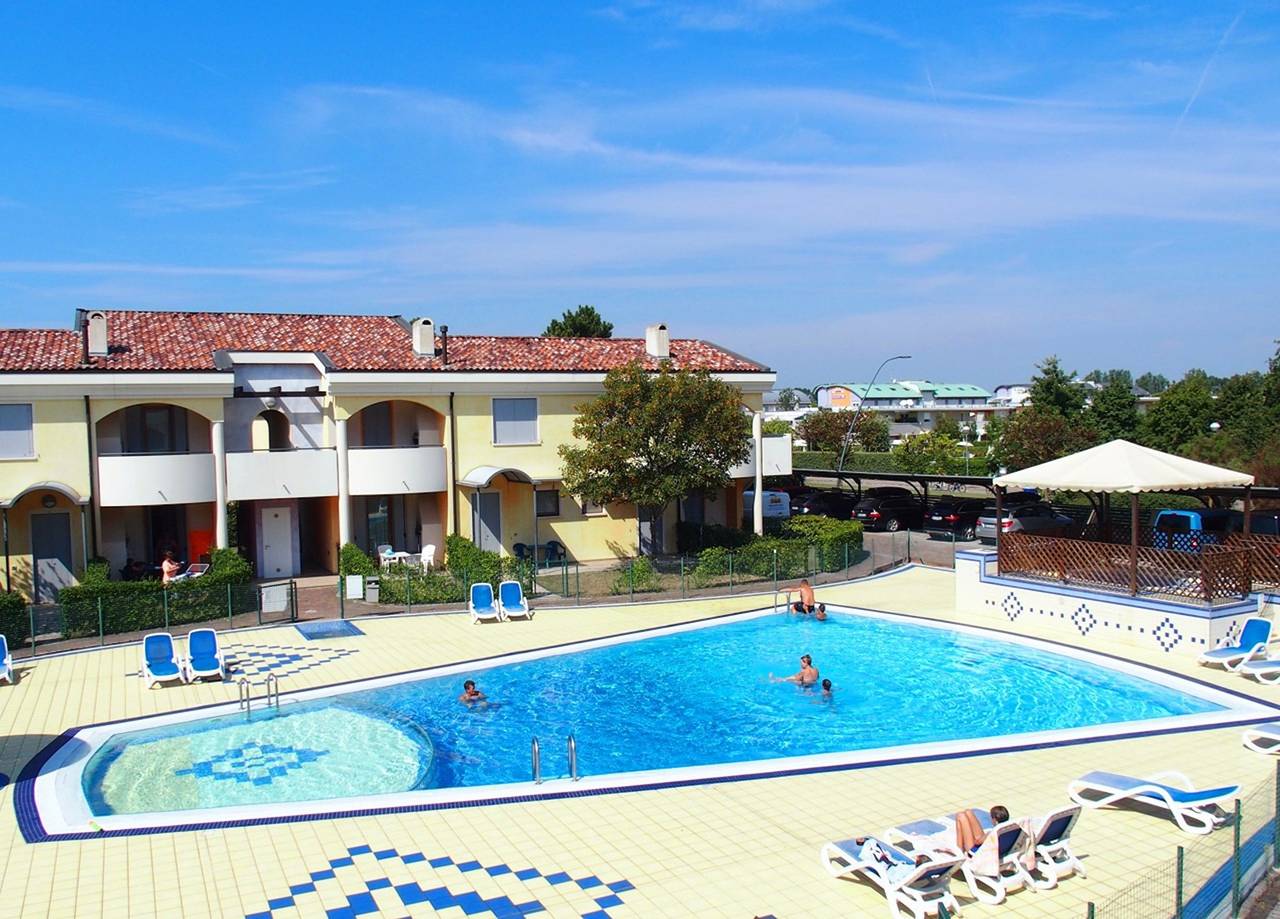 Ganze Wohnung, Kurzurlaub im Feriendorf mit Garten in Bibione, San Michele al Tagliamento