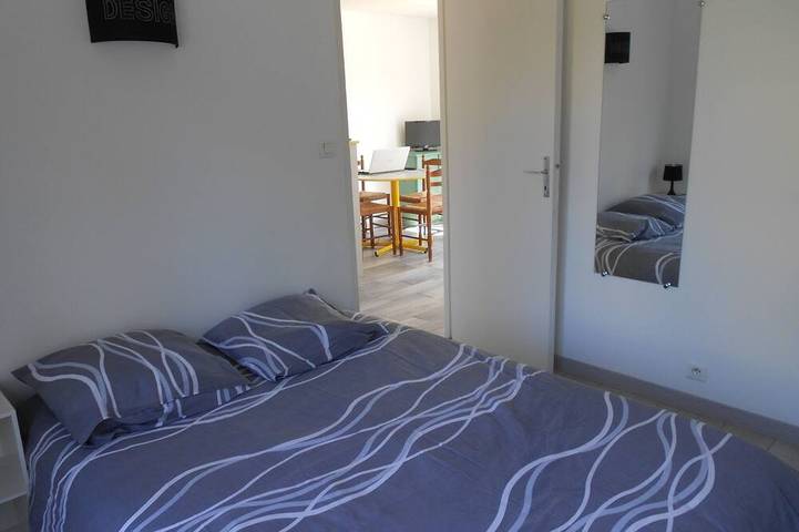 Gîte pour 4 personnes, avec balcon dans Plage Saint Marc - 3