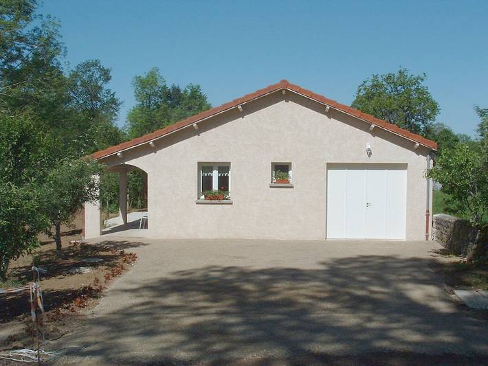 Gîte pour 5 personnes, avec terrasse et jardin dans le Puy-de-Dôme - 2