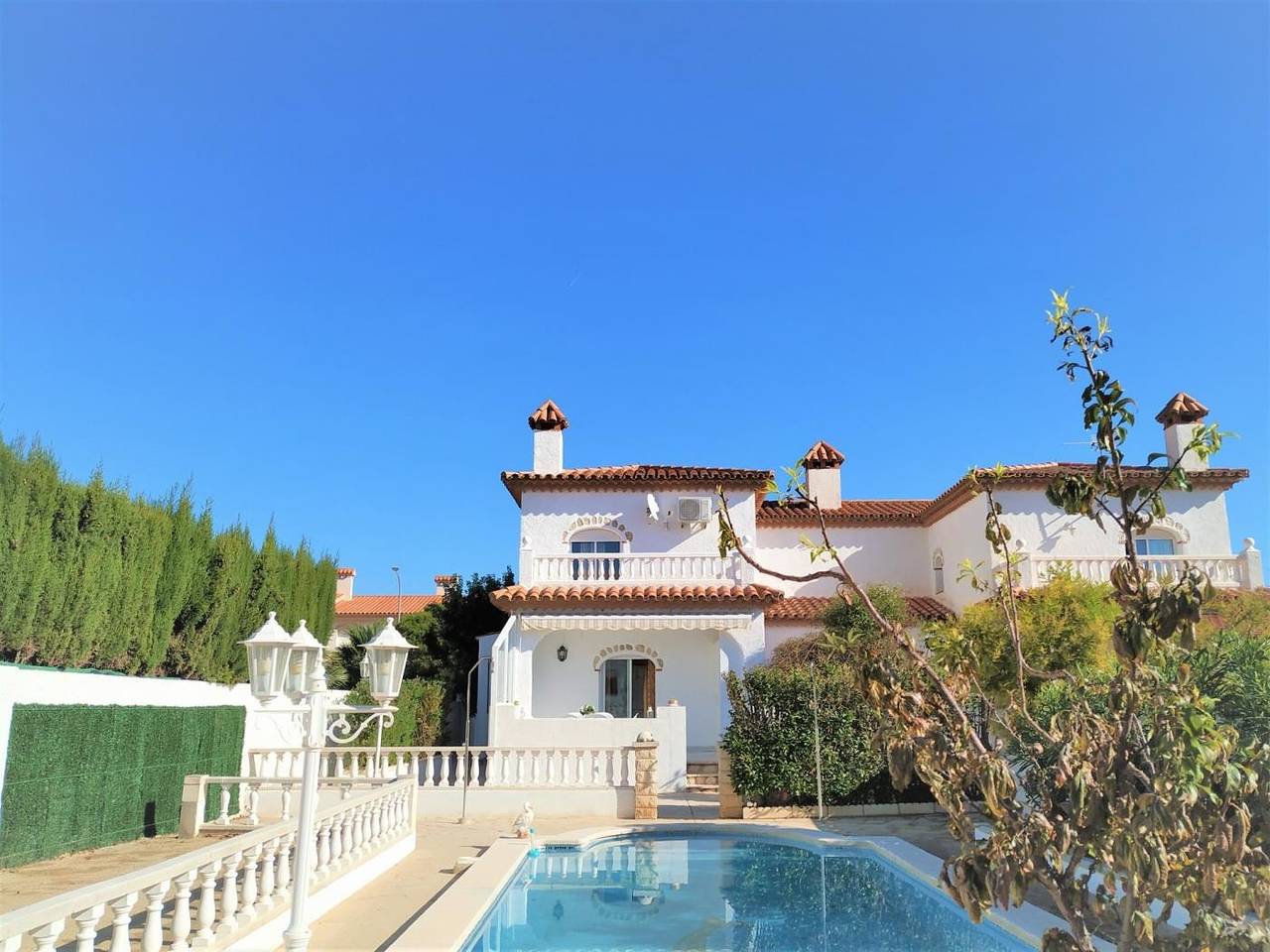 Casa Adosada Con Piscina Privada in Montroig, Costa Dorada
