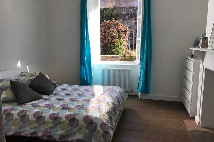 Location de vacances pour 8 personnes, avec jardin et terrasse à Saint-Yrieix-la-Perche - 2