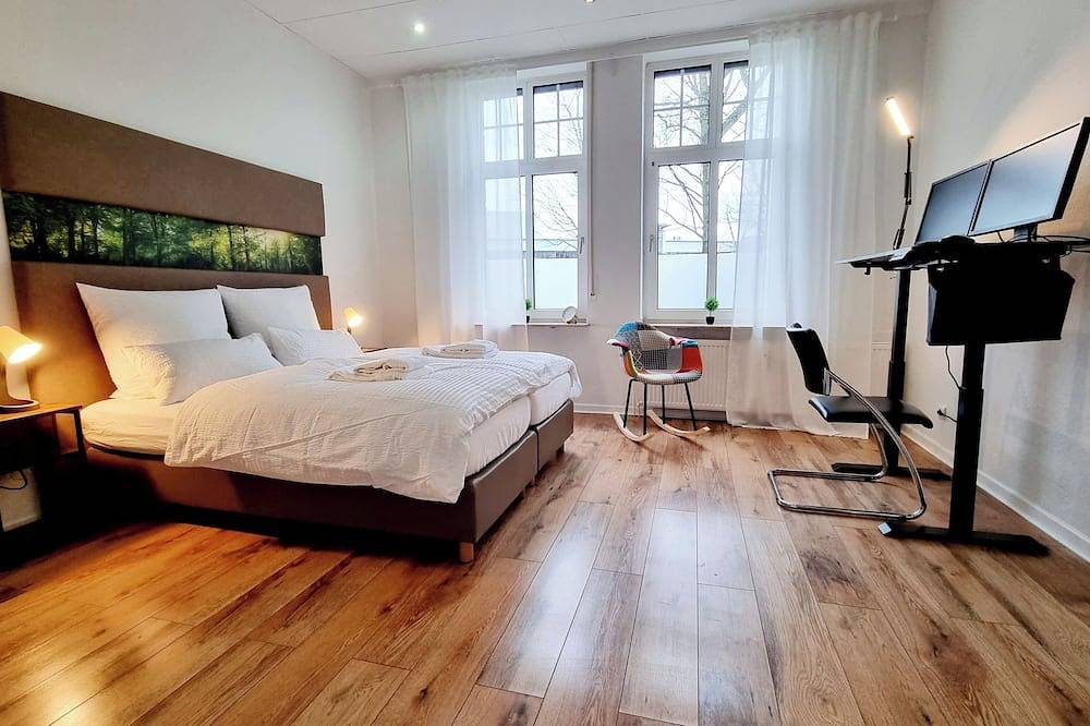 Ganze Wohnung, 135m² Apartment I max. 8 guests I Central I Kitchen I Balcony I Parking I Wi-Fi in Lünen, Ruhrgebiet